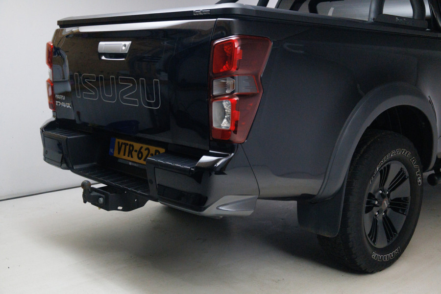 Isuzu D-max 1.9 Extended Cab LSX Lederen bekleding, Road Ranger bullbar, Adaptive cruise, Stoelverwarming, Camera, Navigatie, Side steps Prijs is exclusief btw!