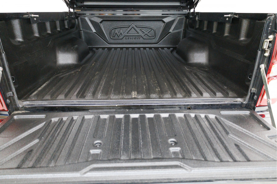 Isuzu D-max 1.9 Extended Cab LSX Lederen bekleding, Road Ranger bullbar, Adaptive cruise, Stoelverwarming, Camera, Navigatie, Side steps Prijs is exclusief btw!
