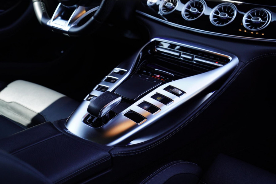 Mercedes-Benz AMG GT 4-Door Coupe AMG 43 4MATIC+ Premium Plus | Schuif/kanteldak | Burmester | LED | Designo Matte grey | 360 cam