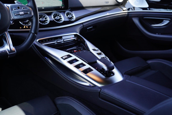 Mercedes-Benz AMG GT 4-Door Coupe AMG 43 4MATIC+ Premium Plus | Schuif/kanteldak | Burmester | LED | Designo Matte grey | 360 cam