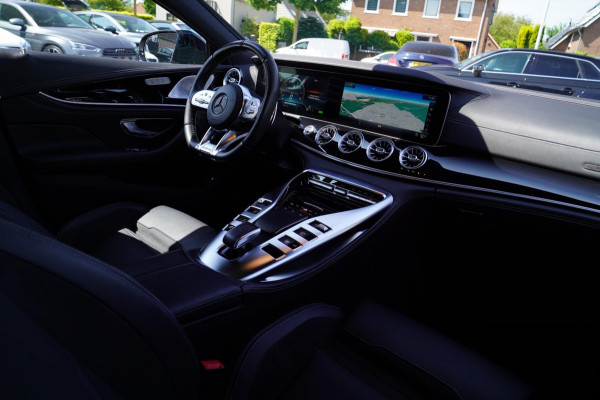 Mercedes-Benz AMG GT 4-Door Coupe AMG 43 4MATIC+ Premium Plus | Schuif/kanteldak | Burmester | LED | Designo Matte grey | 360 cam