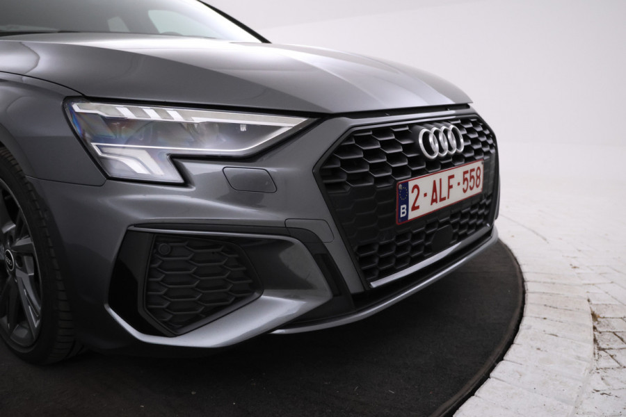 Audi A3 Limousine 30 TFSI S edition Nardo! S-line, Virtual, Climate,