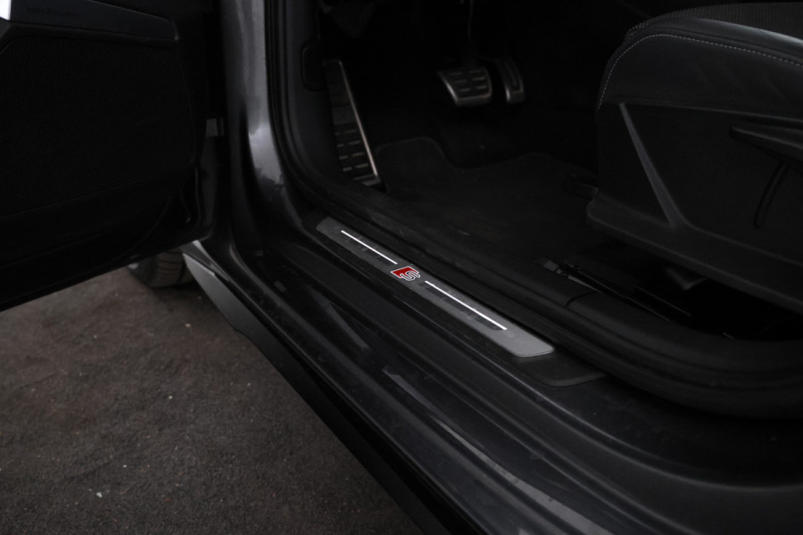 Audi A3 Limousine 30 TFSI S edition Nardo! S-line, Virtual, Climate,
