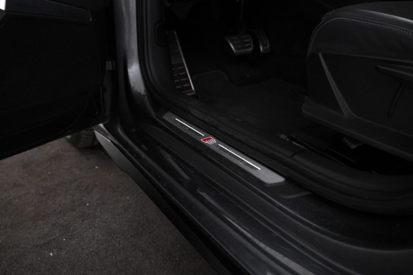 Audi A3 Limousine 30 TFSI S edition Nardo! S-line, Virtual, Climate,