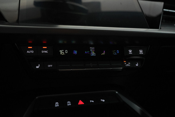 Audi A3 Limousine 30 TFSI S edition Nardo! S-line, Virtual, Climate,