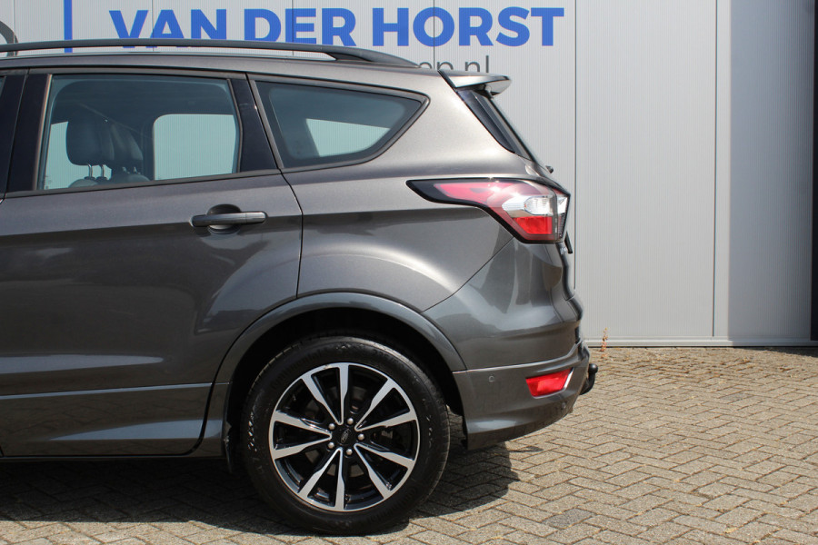 Ford Kuga 1.5-120pk EcoBoost ST Line. Erg mooie en luxe Kuga ST-Line. Trekgewicht 1.800kg ! Volautm. airco, elektr. panoramadak, elektr. achterklep, navigatie, telefoonvoorb., Apple carplay/Android auto., trekhaak, leer/alcantara bekleding, lane assist, cruise cntrl, camera etc etc.