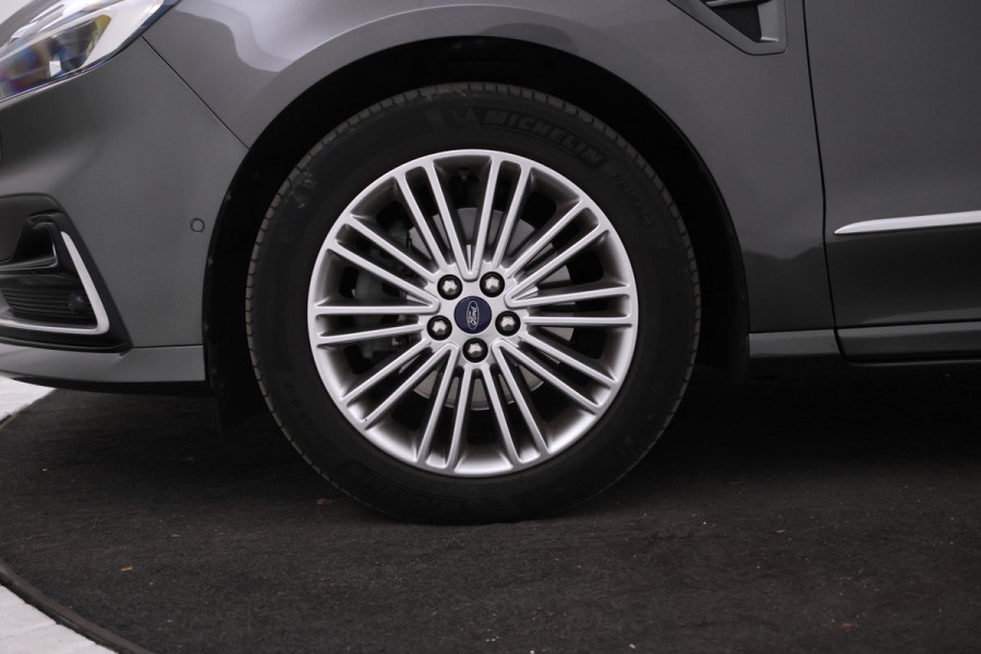 Ford S-Max 2.0 TDCi Vignale 190pk, 7 Pers, panorama, Automaat, Leer, Alle opties.