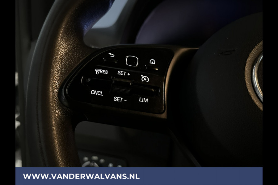 Mercedes-Benz Sprinter 316 CDI 164pk L3H2 Euro6 Airco | 360 graden Camera | Navigatie | Cruisecontrol | Chauffeursstoel Parkeersensoren, Stoelverwarming, Bijrijdersbank