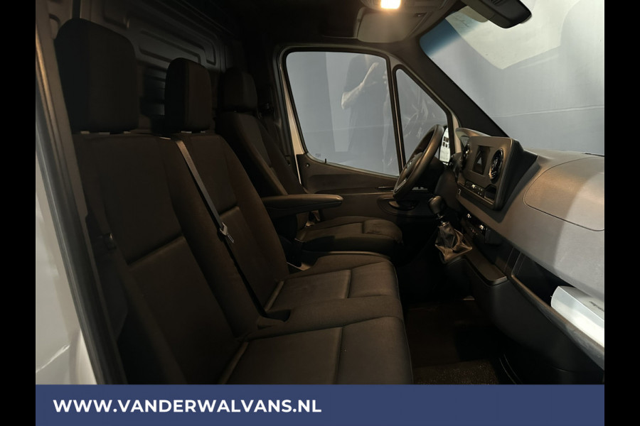 Mercedes-Benz Sprinter 316 CDI 164pk L3H2 Euro6 Airco | 360 graden Camera | Navigatie | Cruisecontrol | Chauffeursstoel Parkeersensoren, Stoelverwarming, Bijrijdersbank