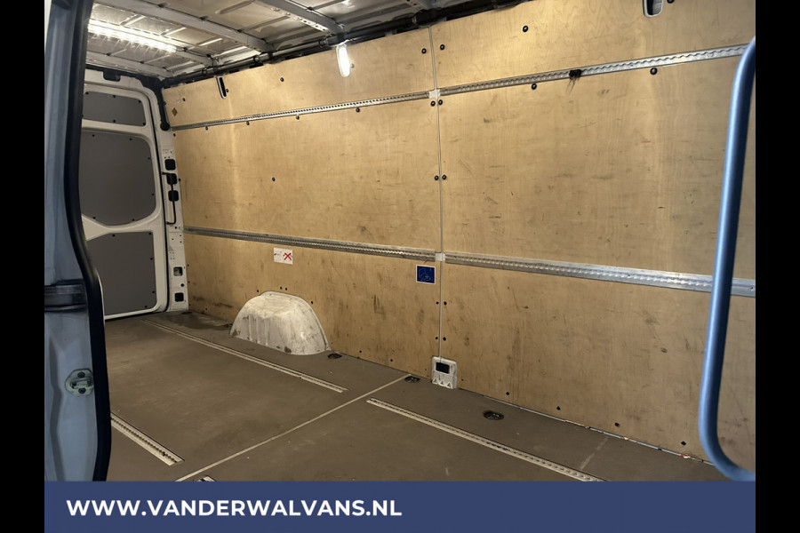 Mercedes-Benz Sprinter 316 CDI 164pk L3H2 Euro6 Airco | 360 graden Camera | Navigatie | Cruisecontrol | Chauffeursstoel Parkeersensoren, Stoelverwarming, Bijrijdersbank
