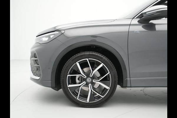 Volkswagen Tiguan 1.5 eTSI R-Line Business Panorama Camera Navigatie Acc