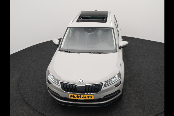 Škoda Karoq 1.5 TSI ACT Style 150pk DSG | Panodak | Trekhaak af Fabriek | Adaptive Cruise | Camera | Virtual | Apple Carplay | Sportstoelen Verwarm | 17"L.M | Keyless |