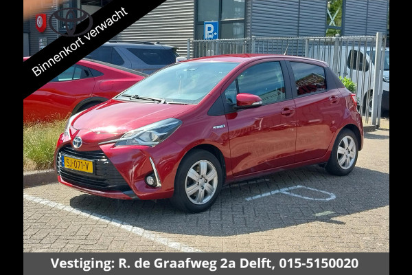 Toyota Yaris 1.5 Hybrid Design Red | Climate Control | Lichtmetalen velgen | Camera |