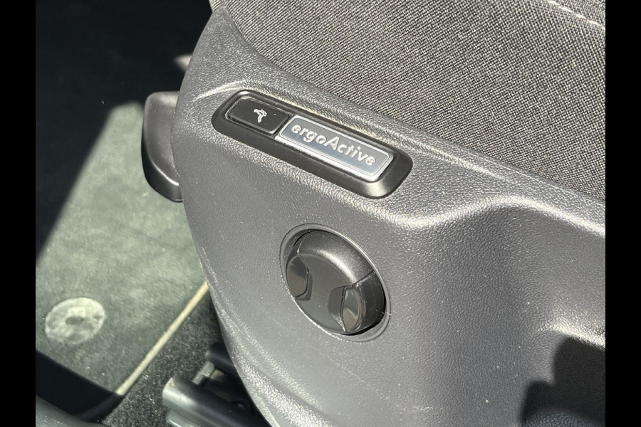 Volkswagen Tiguan 2.0 TDI Life Business VIRTUAL DASH | CAMERA | ELEK. KOFFER