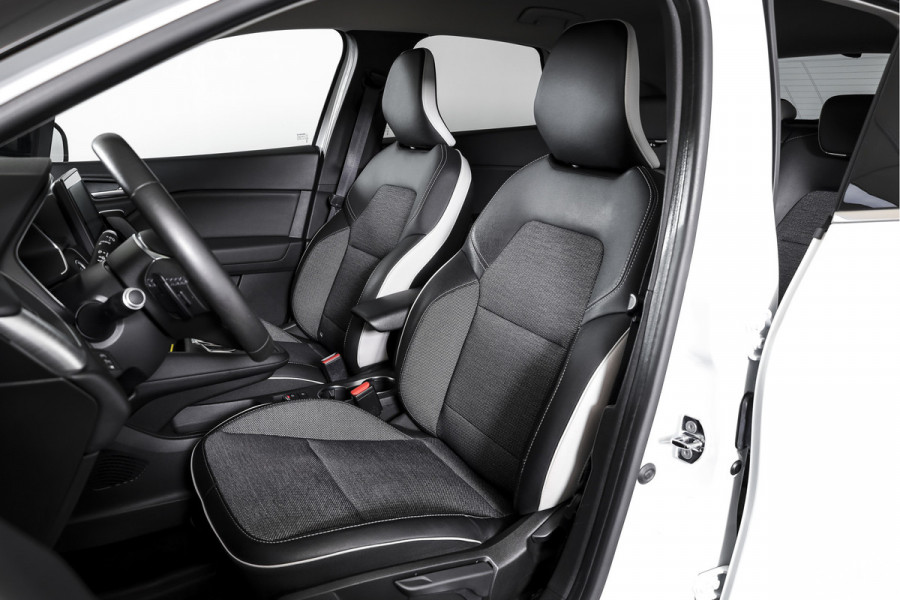 Renault Captur 1.3 TCe 140 PK Intens - Automaat | Cruise | PDC | 360 Camera | App. Connect | ECC | Multi-Sense | LM 18" |