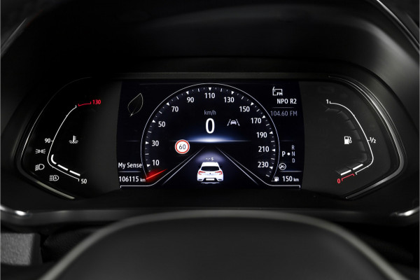Renault Captur 1.3 TCe 140 PK Intens - Automaat | Cruise | PDC | 360 Camera | App. Connect | ECC | Multi-Sense | LM 18" |