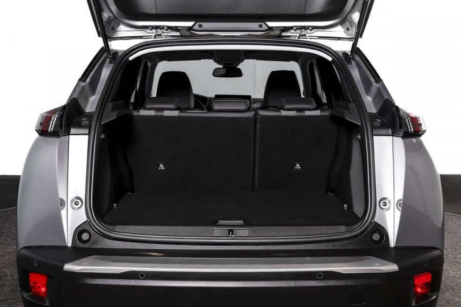 Peugeot 2008 1.2 PureTech Allure Pack 130 PK - Automaat | Dig. Cockpit | PDC | Camera | NAV + App, Connect | ECC | DAB | LM 17" |