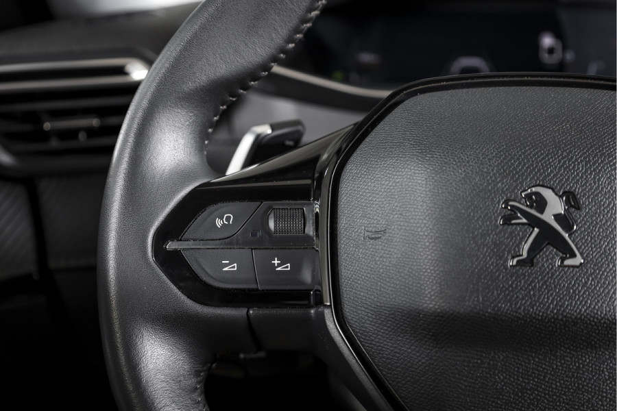 Peugeot 2008 1.2 PureTech Allure Pack 130 PK - Automaat | Dig. Cockpit | PDC | Camera | NAV + App, Connect | ECC | DAB | LM 17" |