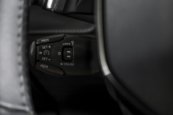 Peugeot 2008 1.2 PureTech Allure Pack 130 PK - Automaat | Dig. Cockpit | PDC | Camera | NAV + App, Connect | ECC | DAB | LM 17" |