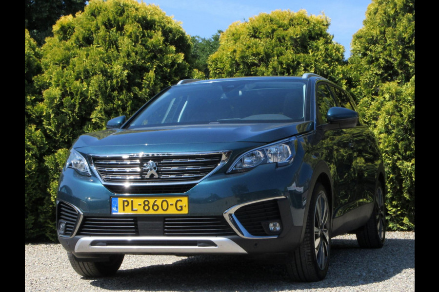 Peugeot 5008 1.2 PureTech Allure*7persoons*Leder*Trekhaak*