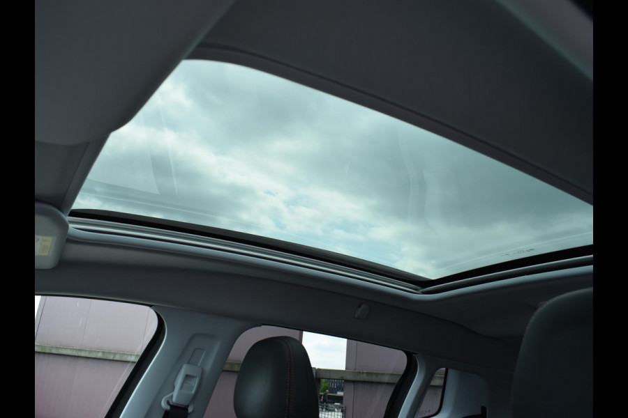 Peugeot 2008 1.2 PureTech GT-line PANORAMA DAK | NAVI & CARPLAY | ACHTERUITRIJCAMERA | E.C.C. |