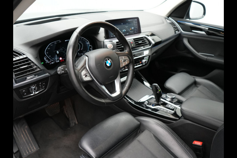 BMW X3 xDrive30e xLine Plug in Hybrid 293pk | PHEV | Adaptive Cruise | Head-up Display | 360 Camera | Carplay | Adaptive LED | Keyless |
