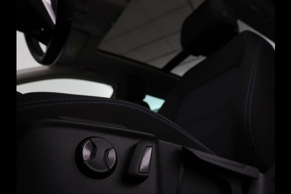 Volkswagen Passat Variant 1.4 TSI PHEV GTE Business | Panoramadak | Massage | Stoelverwarming | Adaptive cruise | Camera | Elektrische achterklep