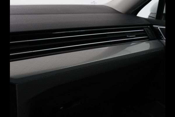 Volkswagen Passat Variant 1.4 TSI PHEV GTE Business | Panoramadak | Massage | Stoelverwarming | Adaptive cruise | Camera | Elektrische achterklep
