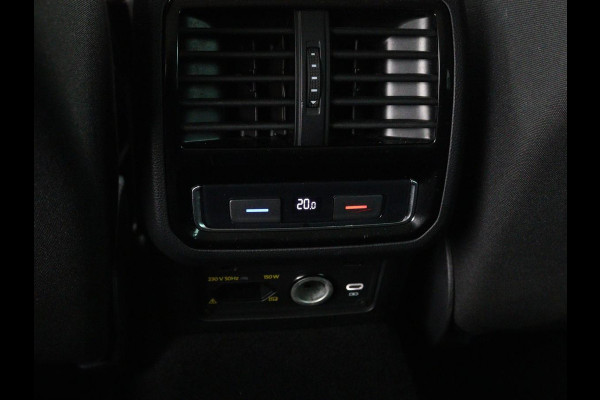 Volkswagen Passat Variant 1.4 TSI PHEV GTE Business | Panoramadak | Massage | Stoelverwarming | Adaptive cruise | Camera | Elektrische achterklep