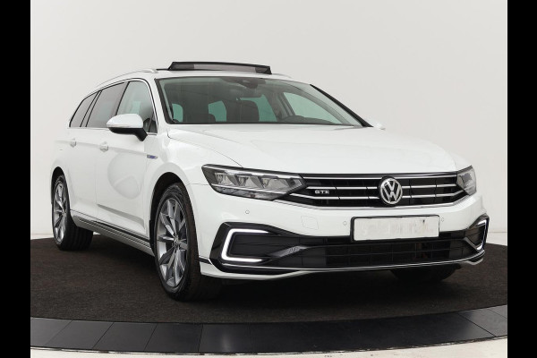 Volkswagen Passat Variant 1.4 TSI PHEV GTE Business | Panoramadak | Massage | Stoelverwarming | Adaptive cruise | Camera | Elektrische achterklep