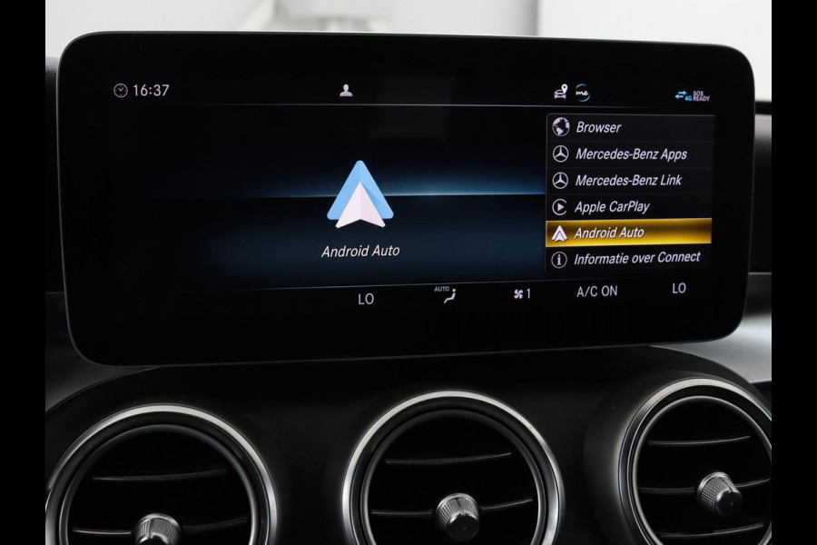 Mercedes-Benz C-Klasse 180 Business Solution AMG | Panoramadak | Leder | Stoelverwarming | Cruise control | 360 Camera | Elektrische achterklep | Carplay | Burmester