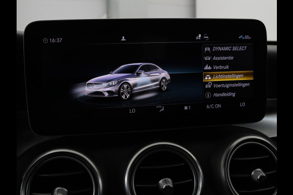 Mercedes-Benz C-Klasse 180 Business Solution AMG | Panoramadak | Leder | Stoelverwarming | Cruise control | 360 Camera | Elektrische achterklep | Carplay | Burmester