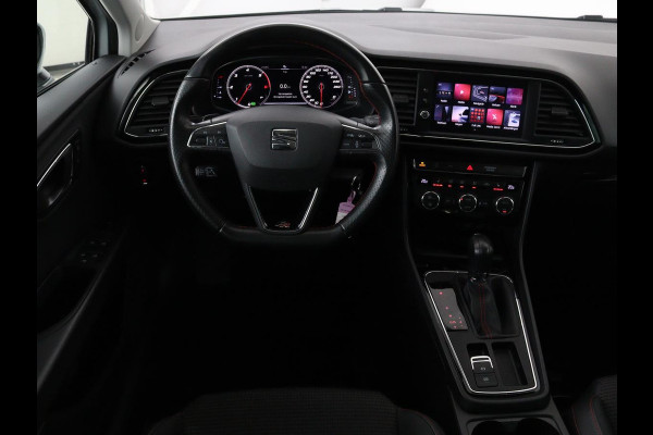 Seat Leon 2.0 TDI FR | Panoramadak | Virtual Cockpit | Maxton | Stoelverwarming | Adaptive cruise | Camera | Carplay | Sfeerverlichting | Full LED