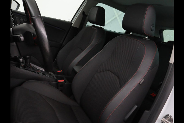 Seat Leon 2.0 TDI FR | Panoramadak | Virtual Cockpit | Maxton | Stoelverwarming | Adaptive cruise | Camera | Carplay | Sfeerverlichting | Full LED