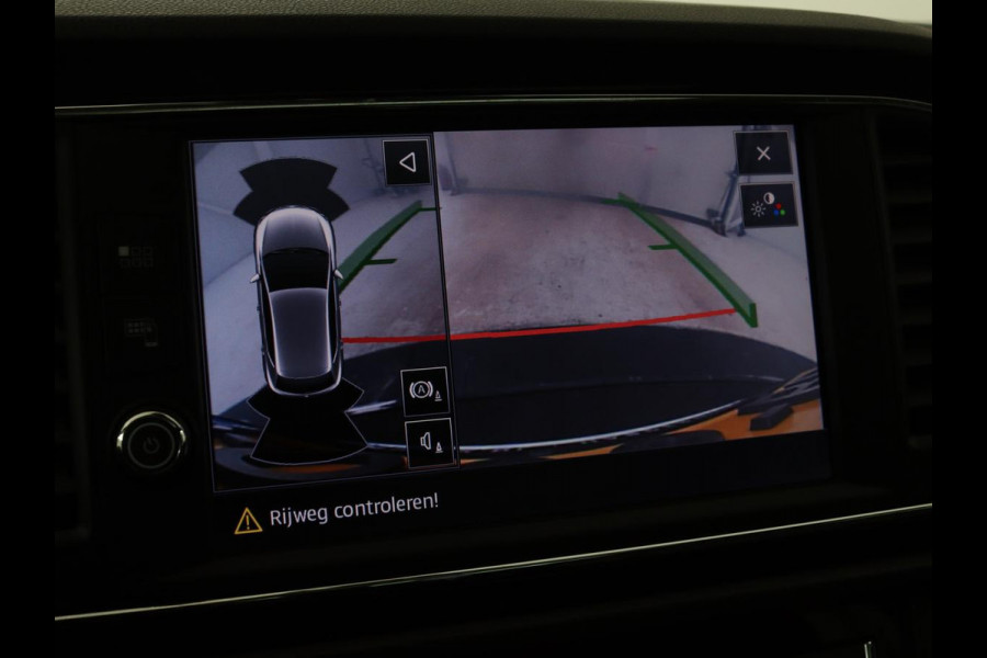 Seat Leon 2.0 TDI FR | Panoramadak | Virtual Cockpit | Maxton | Stoelverwarming | Adaptive cruise | Camera | Carplay | Sfeerverlichting | Full LED
