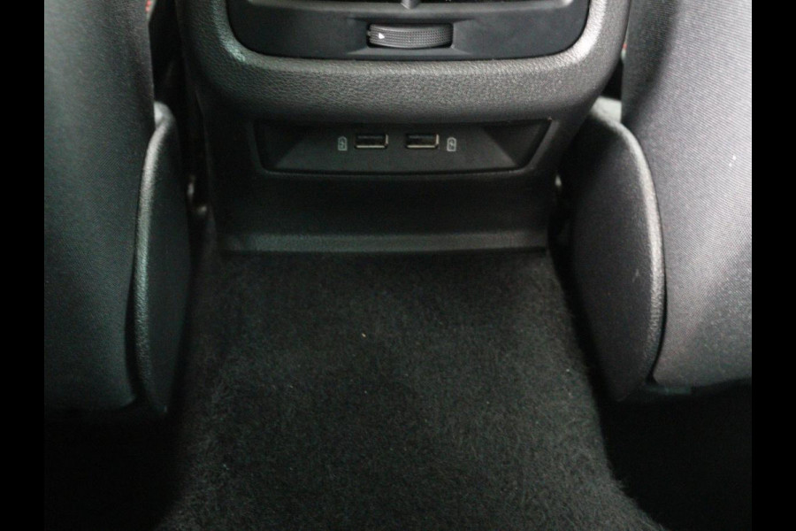 Seat Leon 2.0 TDI FR | Panoramadak | Virtual Cockpit | Maxton | Stoelverwarming | Adaptive cruise | Camera | Carplay | Sfeerverlichting | Full LED
