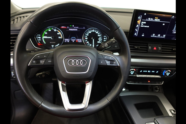 Audi Q5 50 TFSIe PHEV Pro Line Audi Q5 50 TFSI e Pro Line | Navigatie | Apple Carplay/Android Auto | Adaptive Cruise Control | Parkeersensoren | Camera | Elektrische achterklep | LED | Stoelverwarming