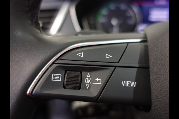 Audi Q5 50 TFSIe PHEV Pro Line Audi Q5 50 TFSI e Pro Line | Navigatie | Apple Carplay/Android Auto | Adaptive Cruise Control | Parkeersensoren | Camera | Elektrische achterklep | LED | Stoelverwarming