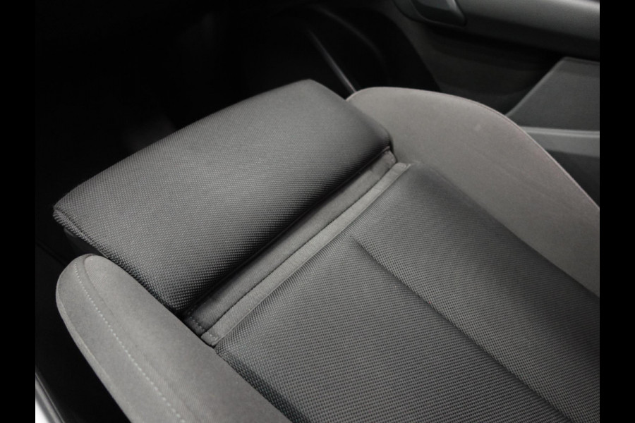 Audi Q5 50 TFSIe PHEV Pro Line Audi Q5 50 TFSI e Pro Line | Navigatie | Apple Carplay/Android Auto | Adaptive Cruise Control | Parkeersensoren | Camera | Elektrische achterklep | LED | Stoelverwarming