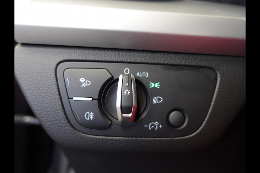 Audi Q5 50 TFSIe PHEV Pro Line Audi Q5 50 TFSI e Pro Line | Navigatie | Apple Carplay/Android Auto | Adaptive Cruise Control | Parkeersensoren | Camera | Elektrische achterklep | LED | Stoelverwarming