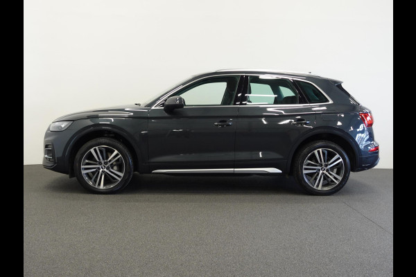 Audi Q5 50 TFSIe PHEV Pro Line Audi Q5 50 TFSI e Pro Line | Navigatie | Apple Carplay/Android Auto | Adaptive Cruise Control | Parkeersensoren | Camera | Elektrische achterklep | LED | Stoelverwarming