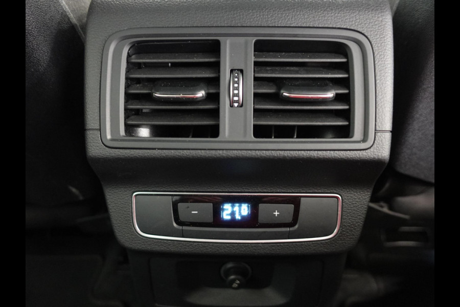Audi Q5 50 TFSIe PHEV Pro Line Audi Q5 50 TFSI e Pro Line | Navigatie | Apple Carplay/Android Auto | Adaptive Cruise Control | Parkeersensoren | Camera | Elektrische achterklep | LED | Stoelverwarming