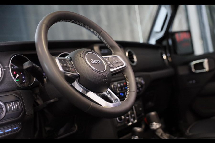 Jeep Wrangler UNLIMITED 4xe 380 Sahara / Sky-One Touch / 360 Camera / Leder / Navi / Ecc / Elek Pakket / Led / Pdc / 18 Inch