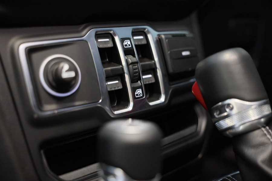 Jeep Wrangler UNLIMITED 4xe 380 Sahara / Sky-One Touch / 360 Camera / Leder / Navi / Ecc / Elek Pakket / Led / Pdc / 18 Inch