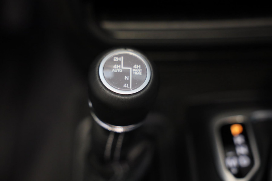 Jeep Wrangler UNLIMITED 4xe 380 Sahara / Sky-One Touch / 360 Camera / Leder / Navi / Ecc / Elek Pakket / Led / Pdc / 18 Inch