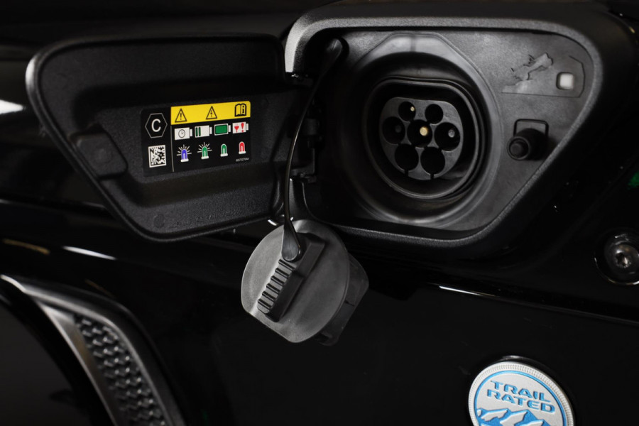 Jeep Wrangler UNLIMITED 4xe 380 Sahara / Sky-One Touch / 360 Camera / Leder / Navi / Ecc / Elek Pakket / Led / Pdc / 18 Inch