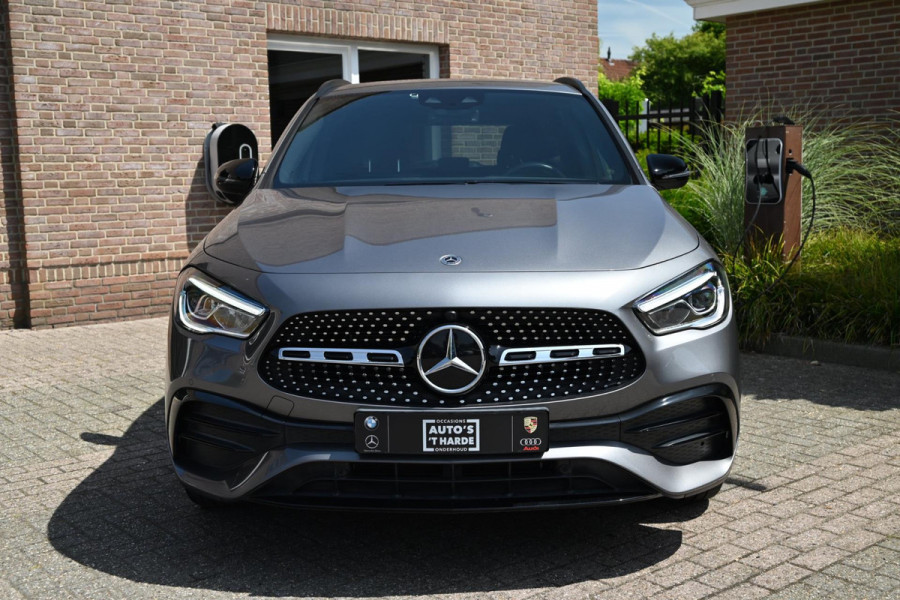 Mercedes-Benz GLA 250 e Business Solution AMG Limited 218 PK Night Pakket Sfeerverlichting Memory Elek Klep 20''