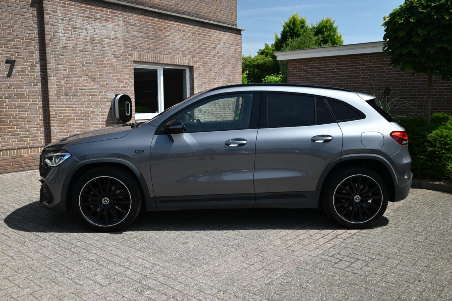 Mercedes-Benz GLA 250 e Business Solution AMG Limited 218 PK Night Pakket Sfeerverlichting Memory Elek Klep 20''