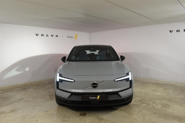 Volvo EX30 Twin Motor Performance Ultra 69 kWh / 428PK / 360 graden camera / Pilot assist / Park assist / Panoramadak / Elektrisch verstelbare stoelen