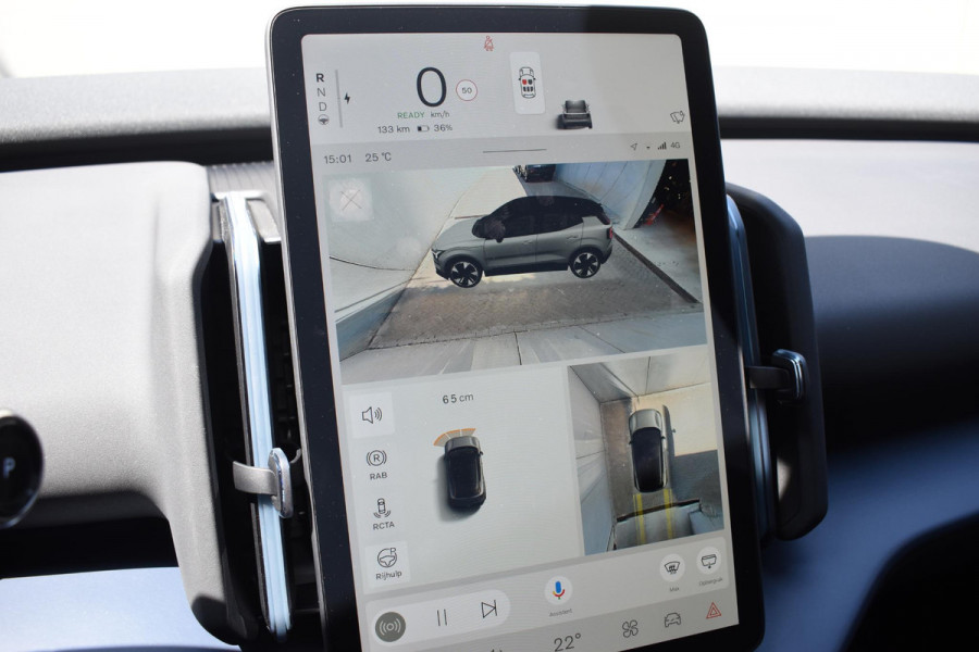 Volvo EX30 Twin Motor Performance Ultra 69 kWh / 428PK / 360 graden camera / Pilot assist / Park assist / Panoramadak / Elektrisch verstelbare stoelen